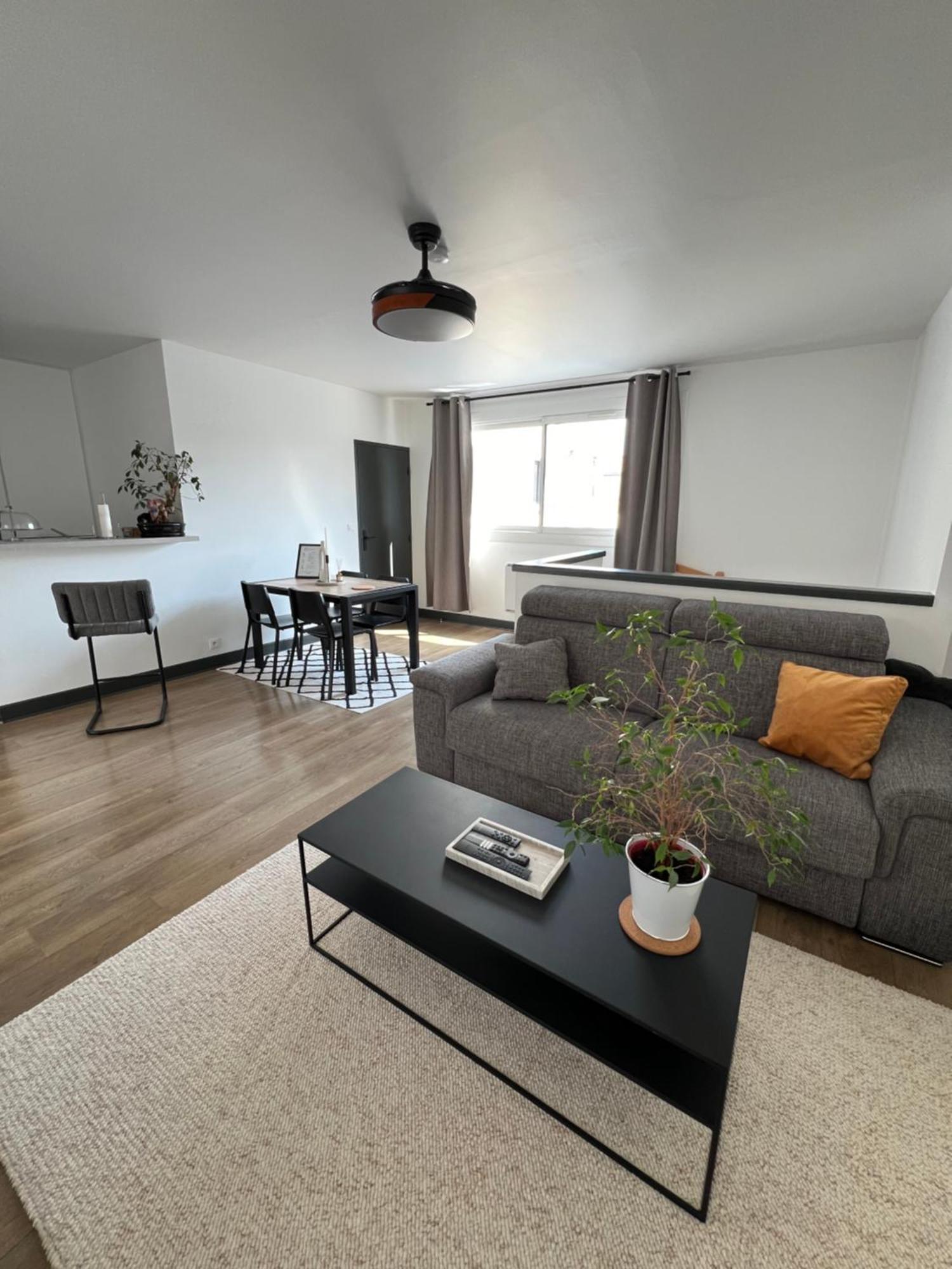 Hyper Centre A 80M Du Vieux Marche, T2 Calme Vue Sur Les Toits Rue Du Minage Apartment Ла Рошел Екстериор снимка