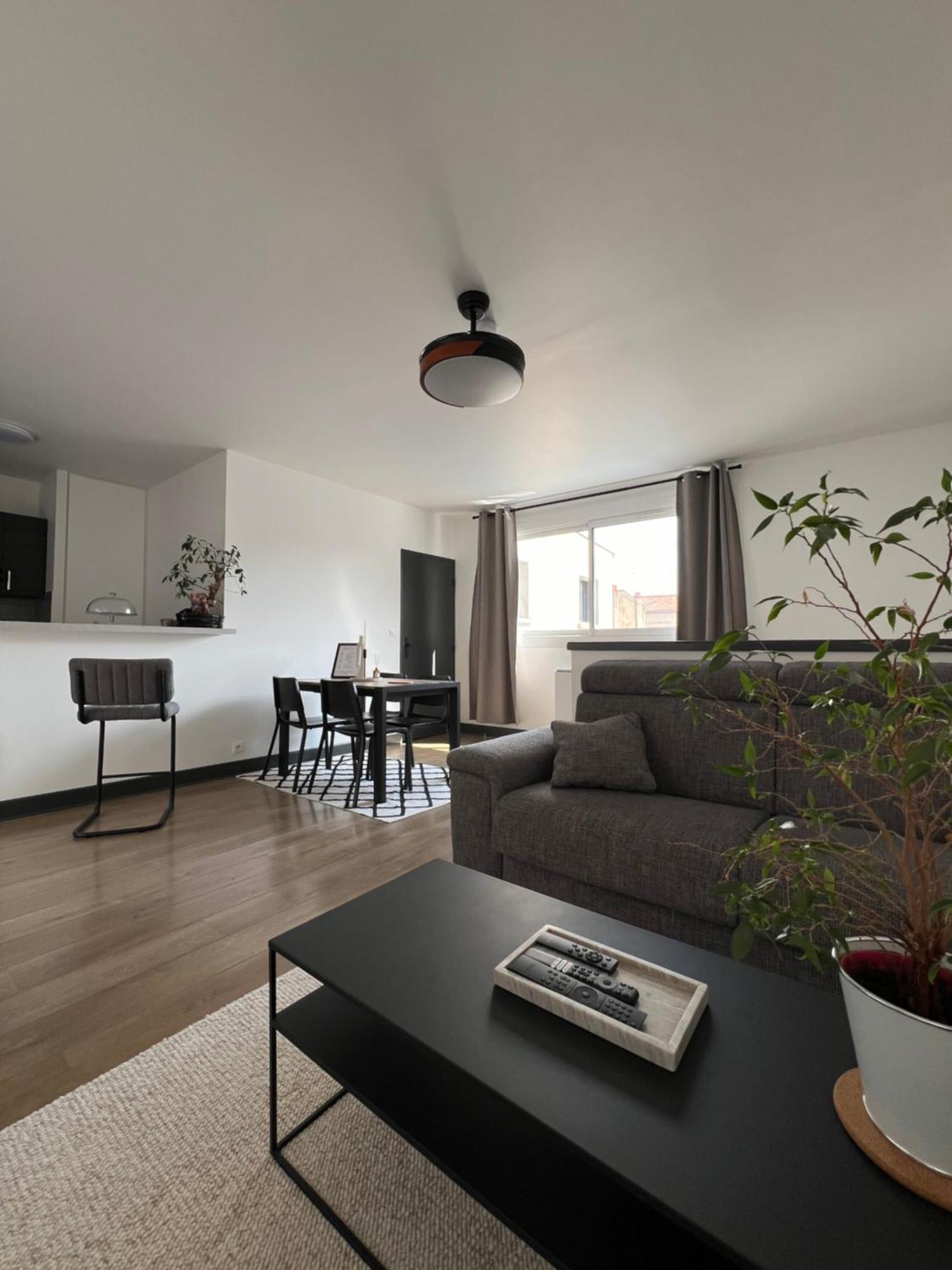 Hyper Centre A 80M Du Vieux Marche, T2 Calme Vue Sur Les Toits Rue Du Minage Apartment Ла Рошел Екстериор снимка